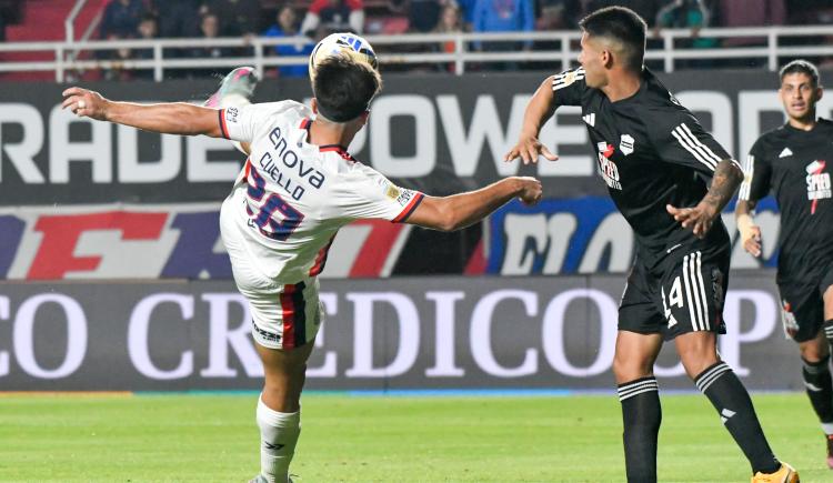 Imagen de Salvada milagrosa y contra letal: el golazo de Cuello para la victoria de San Lorenzo
