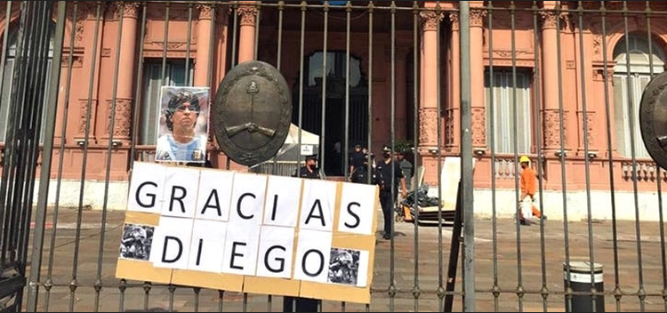 Imagen de EL VELATORIO DE MARADONA SERÁ EN LA CASA ROSADA