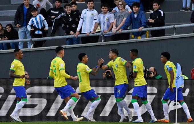 Imagen de Brasil goleó a Túnez y se metió en cuartos de final