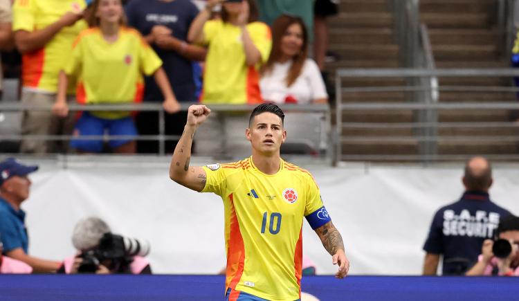 Imagen de James Rodríguez, la bandera de Colombia