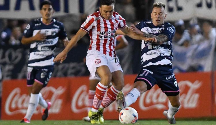 Imagen de Primera Nacional: Quilmes reaccionó a tiempo en un partidazo