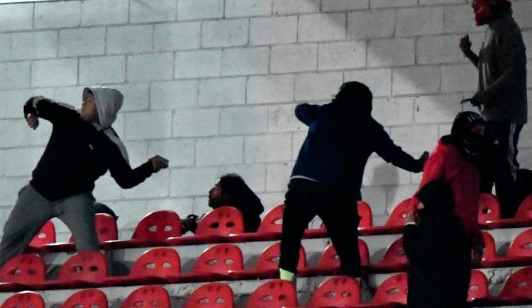 Imagen de La situación de heridos y detenidos en la cancha de Independiente, según la cancillería chilena