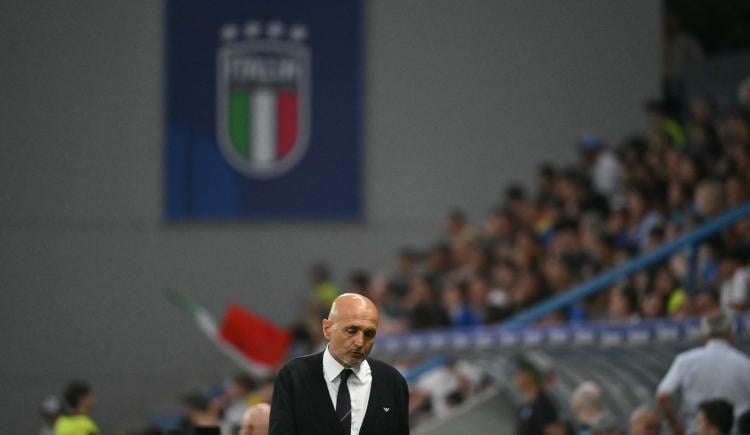 Imagen de Luciano Spalletti se marchó de Italia con una victoria