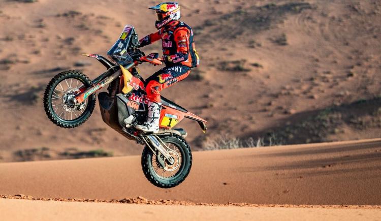 Imagen de DAKAR: KEVIN BENAVIDES SE SUBE AL PODIO EN LA SEGUNDA ETAPA