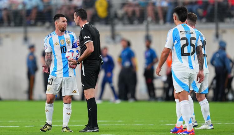 Imagen de A vos te conozco: árbitro confirmado para Argentina - Ecuador