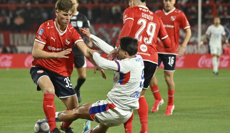 Imagen de San Lorenzo rescató un punto en Avellaneda en el inicio del tercer ciclo de Insua
