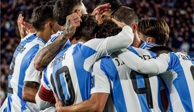 Imagen de Se oficializó el ranking de la FIFA: cómo quedó Argentina