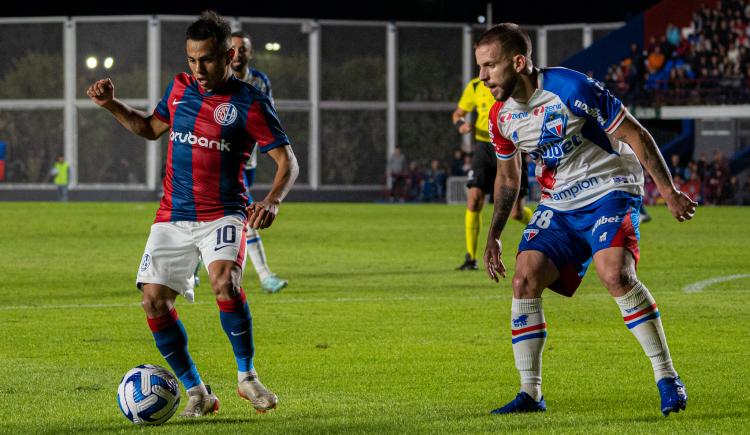 Imagen de San Lorenzo lo perdió sobre el final y se le complica el primer lugar del grupo