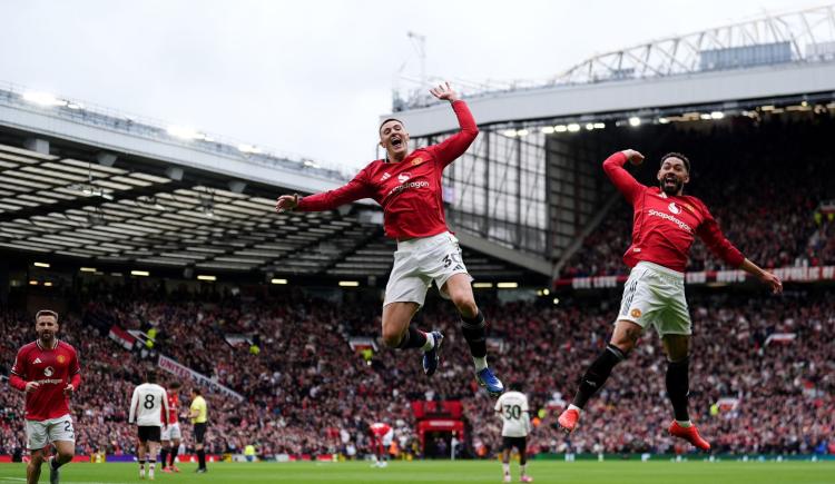 Imagen de Premio doble: Manchester United se quedó con el clásico y logró la clasificación a la Champions