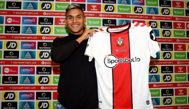 Imagen de Carlos Alcaraz fue presentado en Southampton