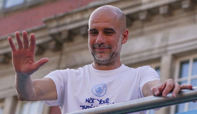 Imagen de "Estuvo a punto de aceptar": cuando Paolo Maldini convenció a Pep Guardiola de dirigir a la selección de Italia
