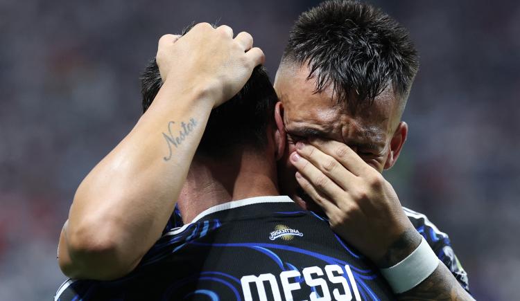 Imagen de Toro un adivino: "Lo soñé, les dije a Alexis y a Medina que iba a hacer un gol"