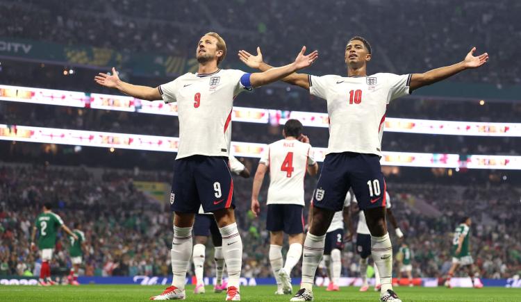 Imagen de Inglaterra cantó en el Azteca al ritmo de Hey Jude y eliminó a México en un partidazo