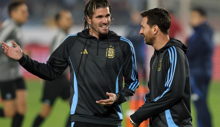 Imagen de Todos los jugadores que fueron compañeros de Messi en más de un equipo