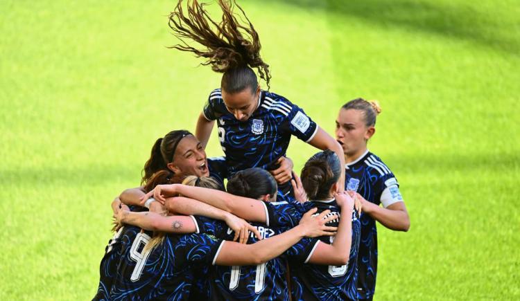 Imagen de Argentina se recuperó en el Mundial Sub 20 femenino con una aplastante goleada