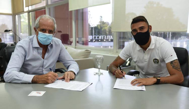 Imagen de UNA BUENA NOTICIA EN RIVER: SUÁREZ RENOVÓ HASTA 2023