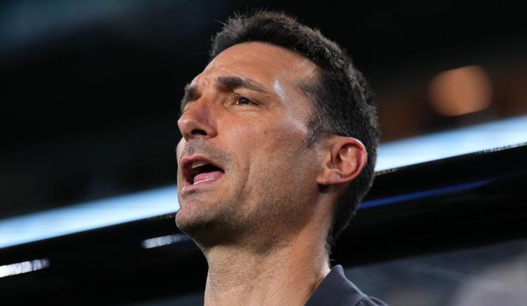 Imagen de Ausencias de peso y nombres nuevos: la lista de Scaloni para el amistoso ante Guatemala