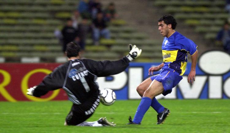 Imagen de A 25 años del debut de Tevez: el particular aviso de Bianchi y la fecha confirmada para su despedida