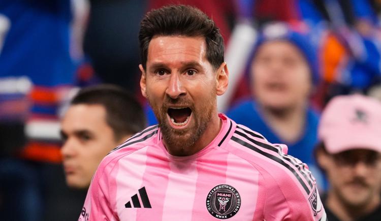 Imagen de Una locura: el ex equipo árabe de Gallardo le ofrece a Messi el dinero que quiera