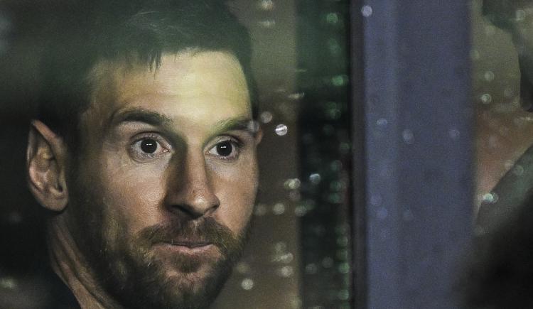 Imagen de Rosa pálido con Messi en la platea: Inter Miami perdió la final