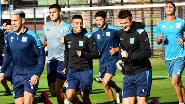 Imagen de RACING ENTRENÓ PENSANDO EN LA SEMIFINAL CON BOCA JUNIORS