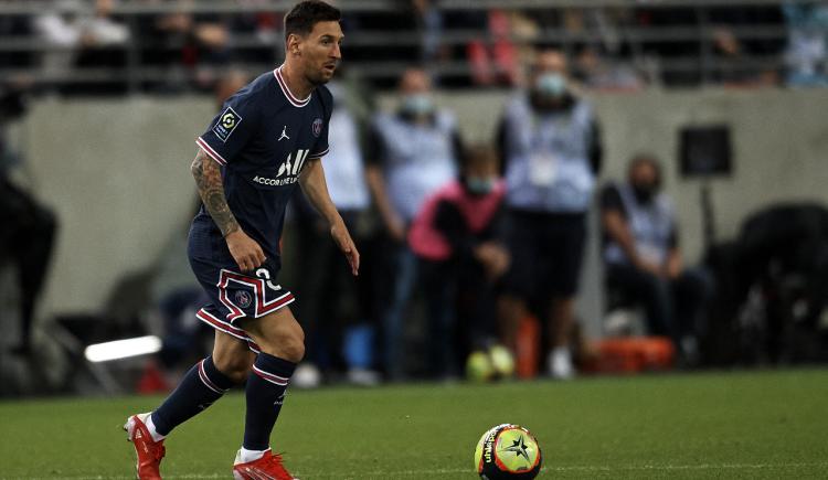 Imagen de MESSI DEBUTÓ EN LA VICTORIA DE PSG BAJO LA MIRADA DEL MUNDO