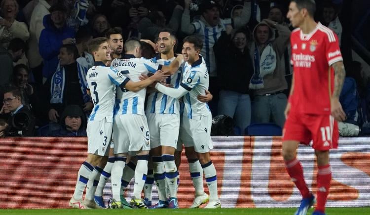 Imagen de Prematura eliminación en la Champions del Benfica de los argentinos