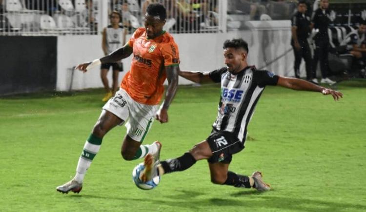 Imagen de BANFIELD ENFRENTA A CENTRAL CÓRDOBA POR LA ZONA A DE LA COPA DE LA LIGA