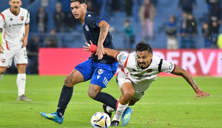 Imagen de Vélez empató con Newell's y recibirá a Gimnasia en el Amalfitani por los octavos de final