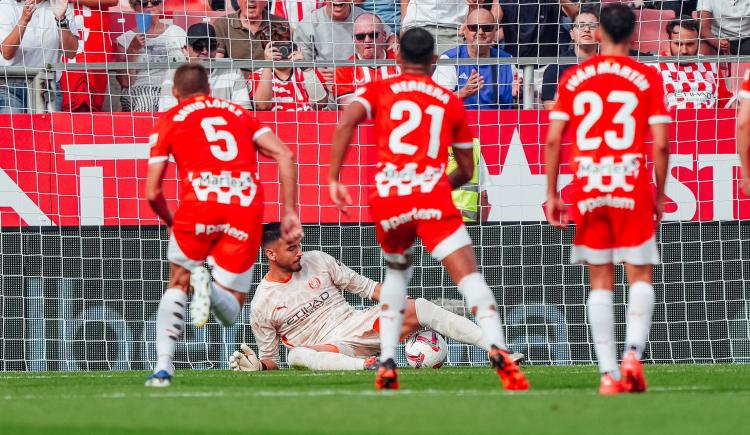 Imagen de En modo Dibu: Paulo Gazzaniga tuvo una jornada inolvidable