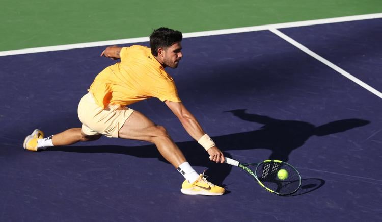 Imagen de Terminó el invicto de 2026 para Alcaraz: perdió con Medvedev y no habrá clásico frente a Sinner en Indian Wells