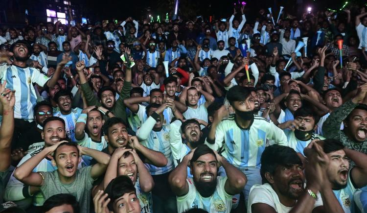 Imagen de Locura en Bangladesh por Argentina: Lionel Scaloni agradeció el apoyo