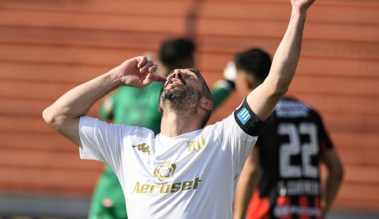 Imagen de MIRÁ EL RESUMEN DE PATRONATO 1-2 RACING