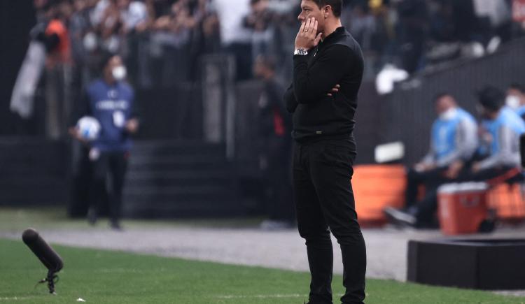 Imagen de Battaglia valoró el empate y cuestionó el arbitraje
