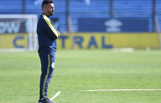 Imagen de Carlos Tevez: "Me quedo, pero el problema no es Tevez, sino Central"