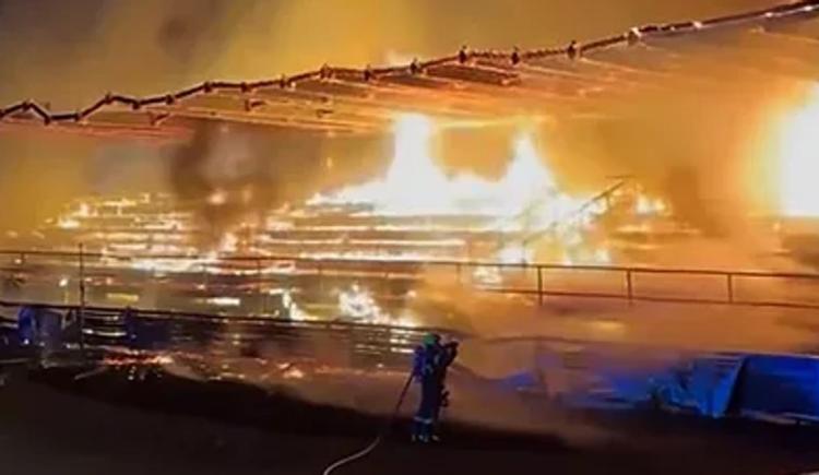 Imagen de Un equipo finlandés se fue al descenso e hinchas menores de edad incendiaron el estadio