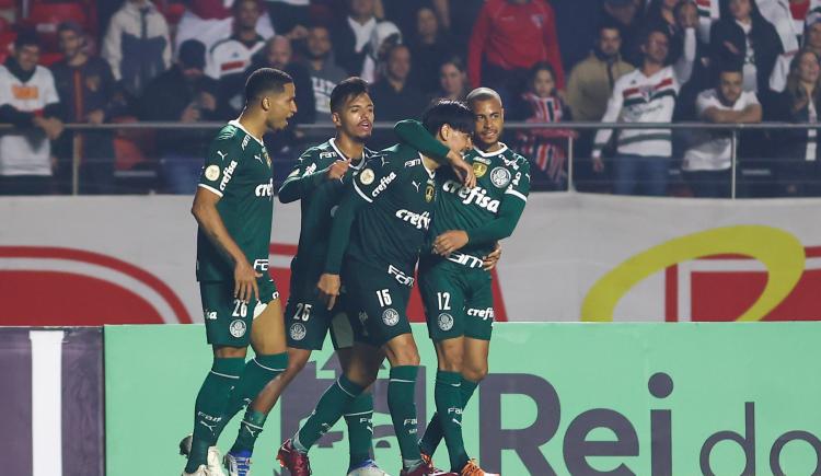 Imagen de Palmeiras venció a São Paulo de manera épica