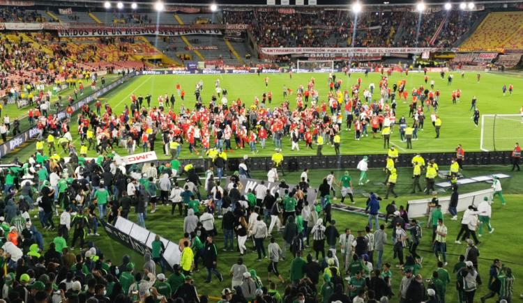 Imagen de BATALLA CAMPAL EN EL FÚTBOL COLOMBIANO