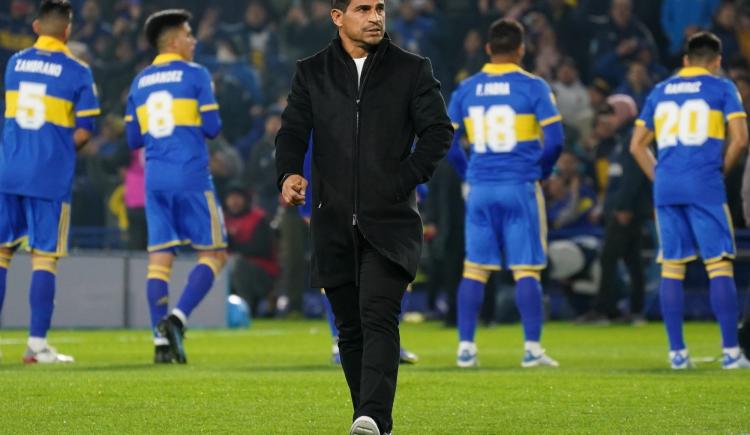 Imagen de Hugo Ibarra dejó de ser el entrenador de Boca Juniors