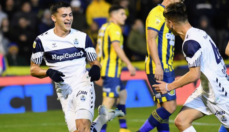 Imagen de Debut con derrota para Tevez al frente de Rosario Central
