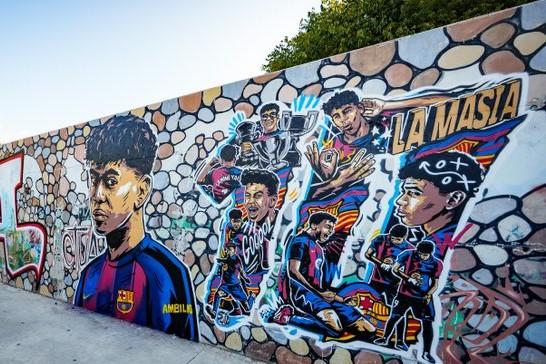 Imagen de "Nuestro nuevo 10": Barcelona presentó a Yamal como el heredero de Messi