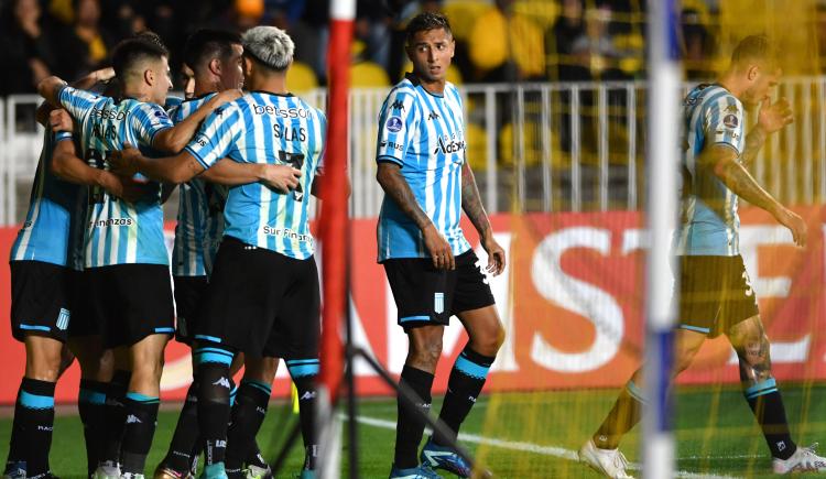 Imagen de El histórico arranque de Racing en la Conmebol Sudamericana 2024