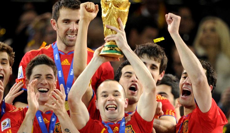 Imagen de Caso Rubiales: Andrés Iniesta y un respaldo de campeón a campeonas