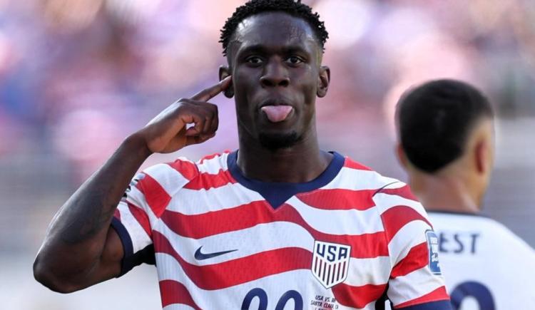 Imagen de Estados Unidos eliminó a Bosnia pese a jugar media hora con diez hombres y enfrentará a Bélgica