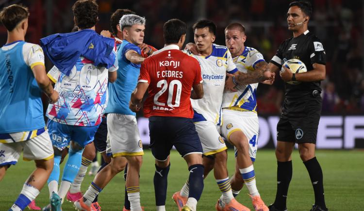 Imagen de Todos los mano a mano entre Rosario Central e Independiente