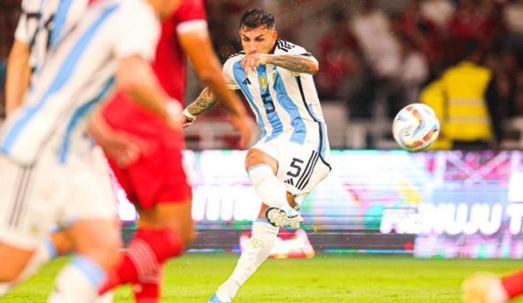 Imagen de El tremendo golazo de Leandro Paredes para el 1-0 de Argentina