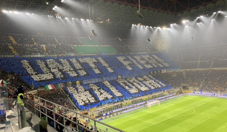 Imagen de Ultras de Inter cantaron contra Maradona