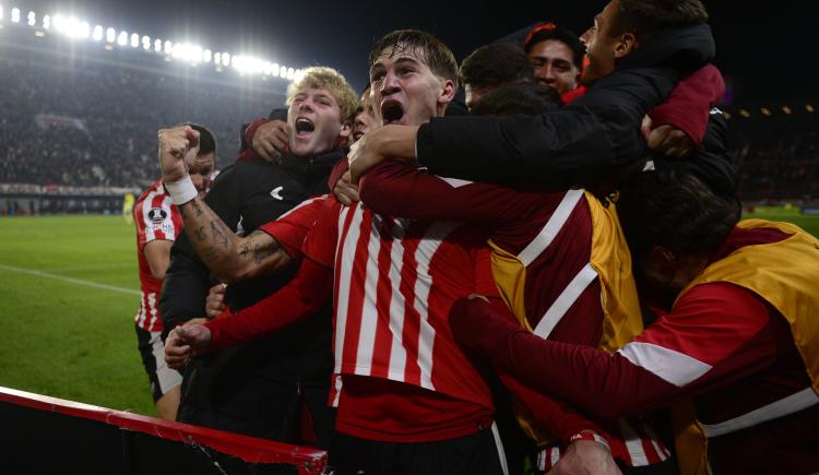Imagen de Estudiantes cerró la venta de una de sus joyas a Europa y quiere repatriar a un ex Selección Argentina