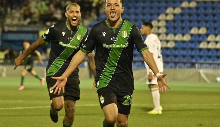 Imagen de Banfield eliminó a Riestra por penales y espera por Boca o Racing en semifinales