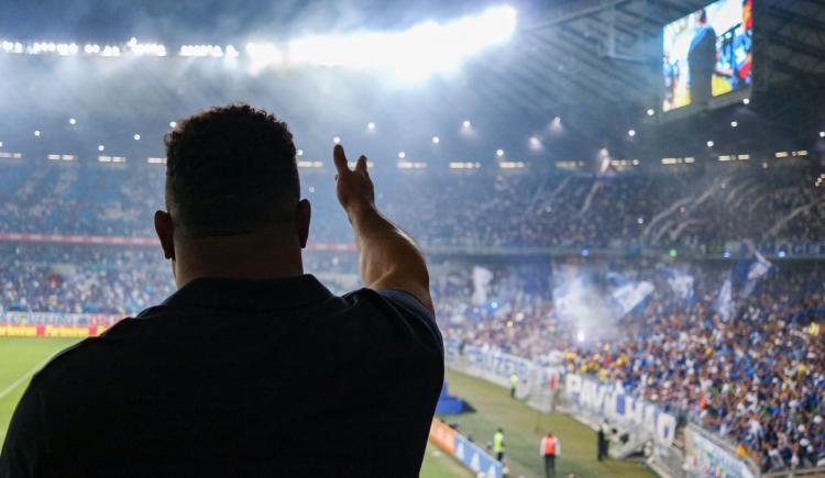 Imagen de Fin de la pesadilla: el Cruzeiro de Ronaldo ascendió después de 3 años